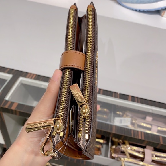 Michael Kors Jet set travel double zip wristlet - Picture 2 of 7